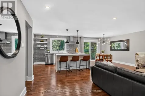 5 Caribou Avenue Ottawa ON K2S 1M5