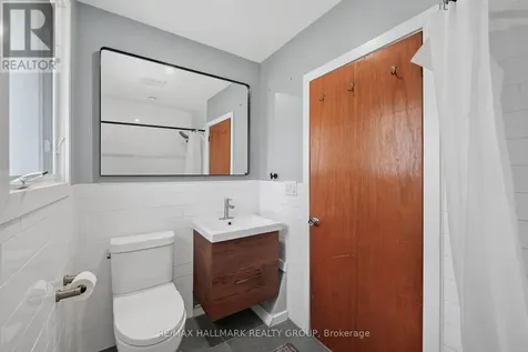 1038 Arnot Road Ottawa ON K2C 0H4