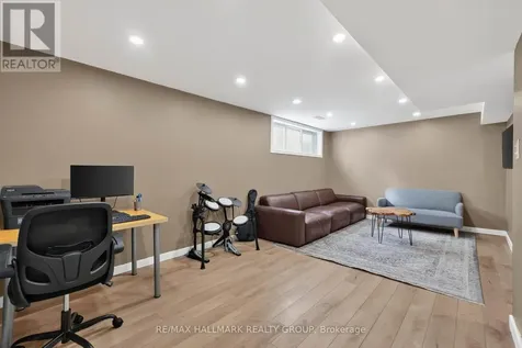 1038 Arnot Road Ottawa ON K2C 0H4