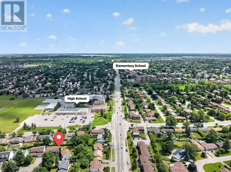 1038 Arnot Road Ottawa ON K2C 0H4