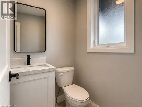 22 Alpine Avenue Stoney Creek ON L9A 1A5