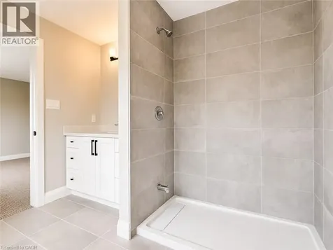 22 Alpine Avenue Stoney Creek ON L9A 1A5