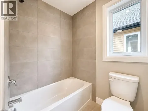 22 Alpine Avenue Stoney Creek ON L9A 1A5