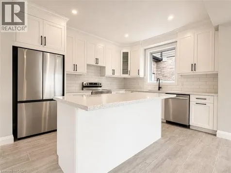 22 Alpine Avenue Stoney Creek ON L9A 1A5