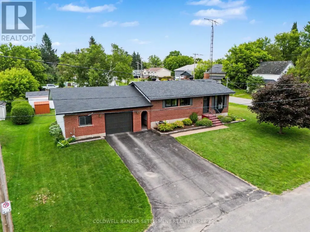 14 Baynes Street Perth ON K7H 1R1