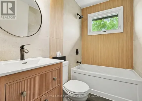 14 Baynes Street Perth ON K7H 1R1