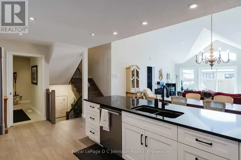 560 Devonshire Road Saugeen Shores ON N0H 2C3