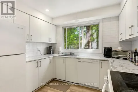 2187 Plesser Street Ottawa ON K1G 2X2