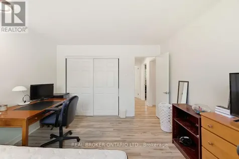 2187 Plesser Street Ottawa ON K1G 2X2