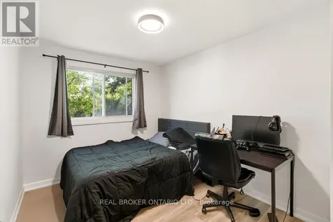 2187 Plesser Street Ottawa ON K1G 2X2