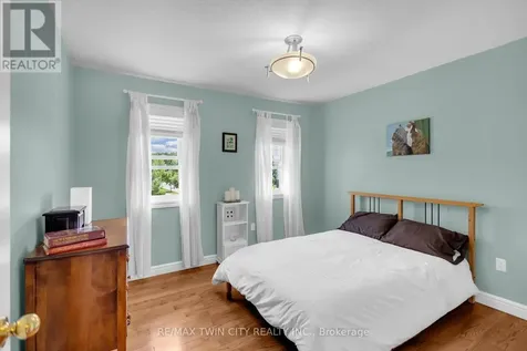 124 Blackburn Drive Brantford ON N3T 6S2