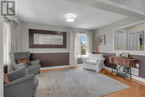 124 Blackburn Drive Brantford ON N3T 6S2