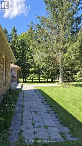49 Maplewood Drive Amaranth ON L9V 3N6