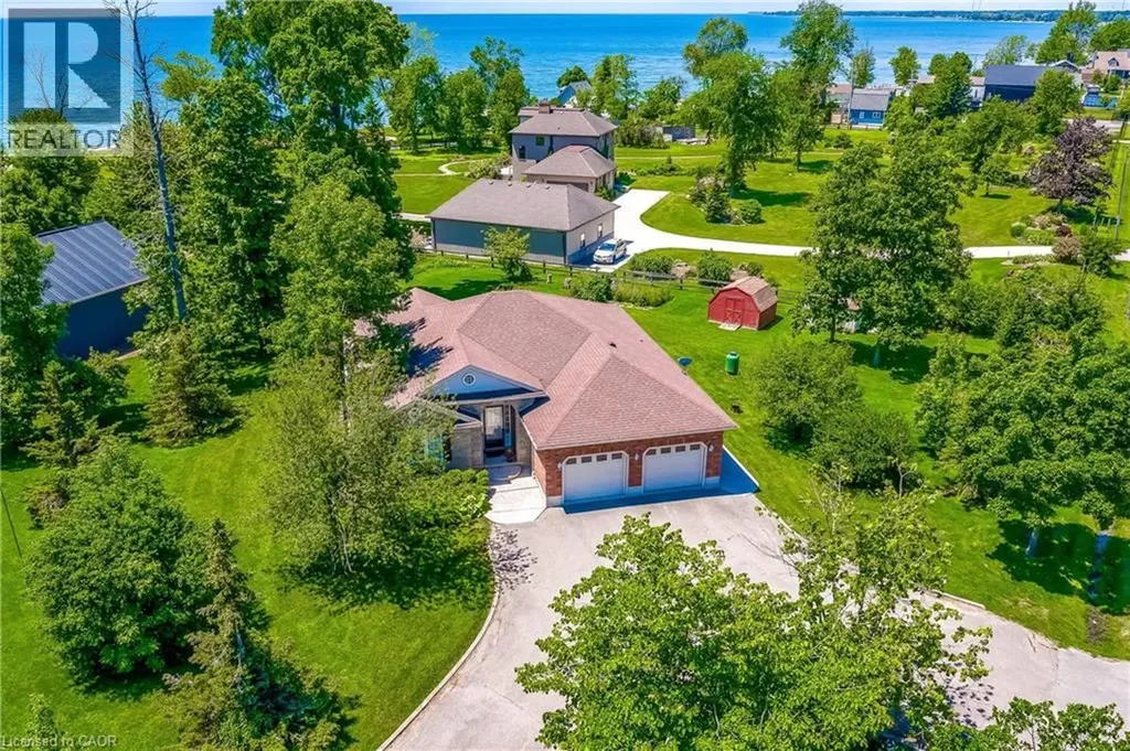 25 Bates Lane Dunnville ON N1A 2W8