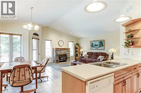 25 Bates Lane Dunnville ON N1A 2W8