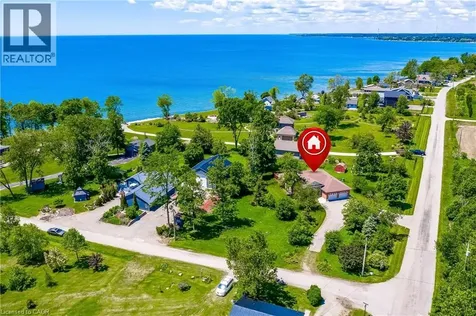25 Bates Lane Dunnville ON N1A 2W8