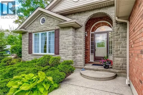 25 Bates Lane Dunnville ON N1A 2W8