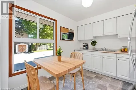 15 Green Valley Drive Kitchener ON N2P 1K7