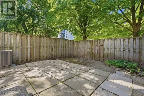 15 Green Valley Drive Kitchener ON N2P 1K7