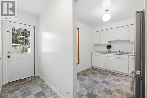 15 Green Valley Drive Kitchener ON N2P 1K7