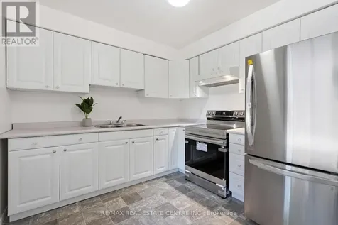 15 Green Valley Drive Kitchener ON N2P 1K7