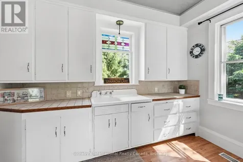 1581 Port Stanton Parkway Severn ON P0E 1N0