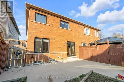 147 Waters Boulevard Milton (de Dempsey) ON L9T 6K5