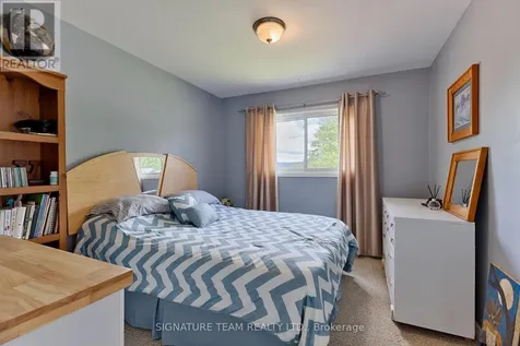 26 Parkdale Avenue Deep River ON K0J 1P0