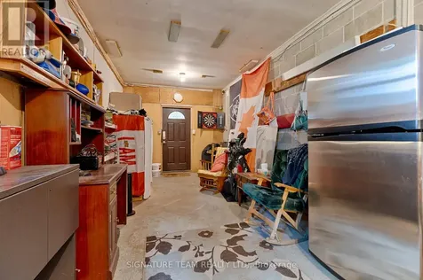 26 Parkdale Avenue Deep River ON K0J 1P0