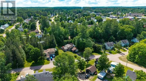 26 Parkdale Avenue Deep River ON K0J 1P0