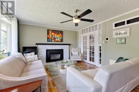 26 Parkdale Avenue Deep River ON K0J 1P0