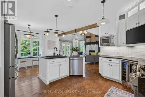 6881 Sparkling Lake Way Ottawa ON K4P 1R7