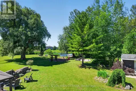 6881 Sparkling Lake Way Ottawa ON K4P 1R7
