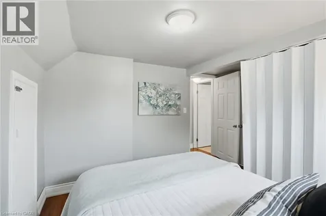 55 East 32nd Street Hamilton ON L8V 3R7