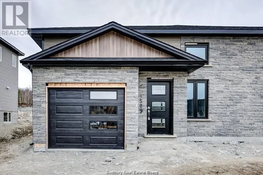 1509 Montrose Sudbury ON P3A 0E1