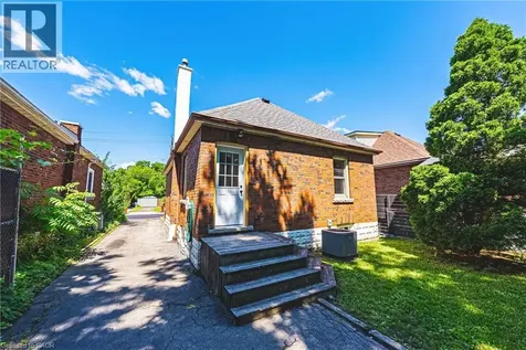 203 West 2nd Street Hamilton ON L9C 3G2