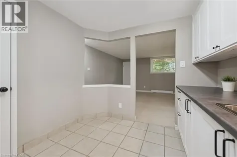 565 Greenfield Avenue Kitchener ON N2C 2P5