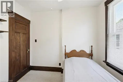 73 Tuxedo Avenue North Hamilton ON L8H 4P6