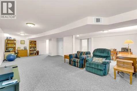 1385 Imperial Crescent Windsor ON N9G 2T6