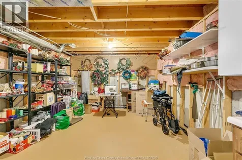 1385 Imperial Crescent Windsor ON N9G 2T6