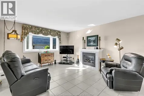 1385 Imperial Crescent Windsor ON N9G 2T6