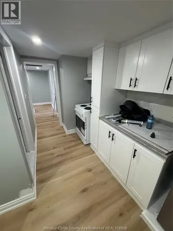 945 Wellington Avenue Windsor ON N9A 5K2