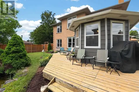 27 Testa Road Uxbridge ON L9P 1M2