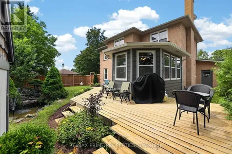 27 Testa Road Uxbridge ON L9P 1M2