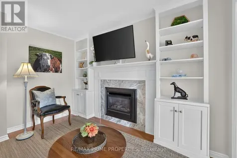 27 Testa Road Uxbridge ON L9P 1M2