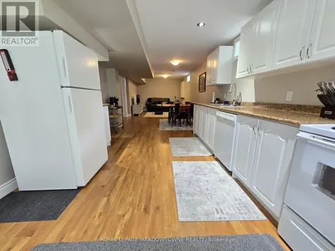 154 Maple Street Uxbridge ON L9P 1B4