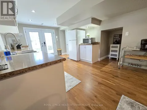 154 Maple Street Uxbridge ON L9P 1B4