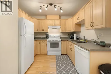 1132 Settlers Street Windsor ON N9G 2W7