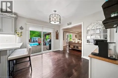 1393 Peerless Court Oakville ON L6H 3A4