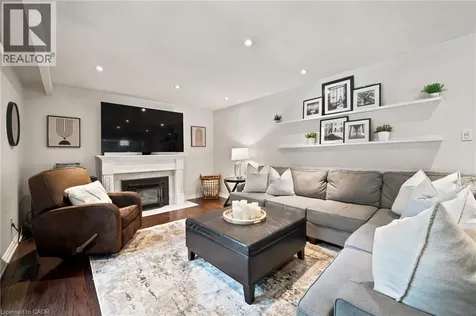 1393 Peerless Court Oakville ON L6H 3A4